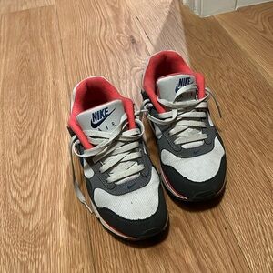 Nike air size 8 women’s
